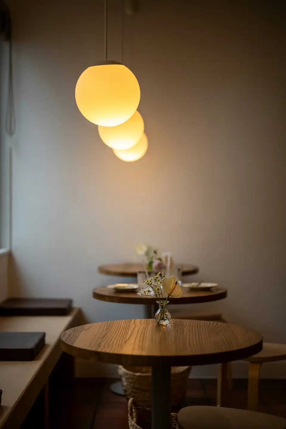 Gedempt verlicht interieur